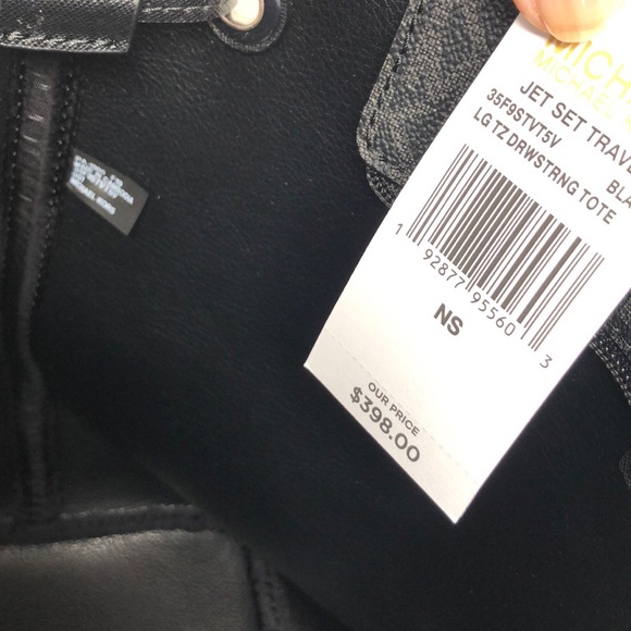 Nwt Michael Kors LG drawstring tote - Picture 4 of 7